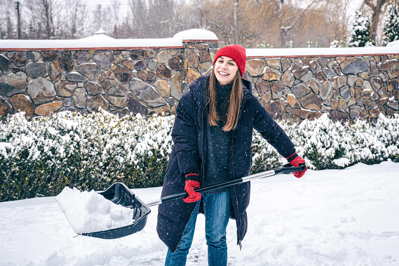 Snow Shovelling Safety – How to Protect Your Back This Winter